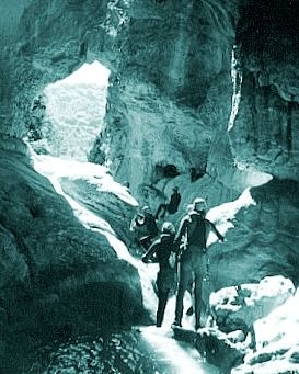 Canyoning en groupe dans les gorges du verdon