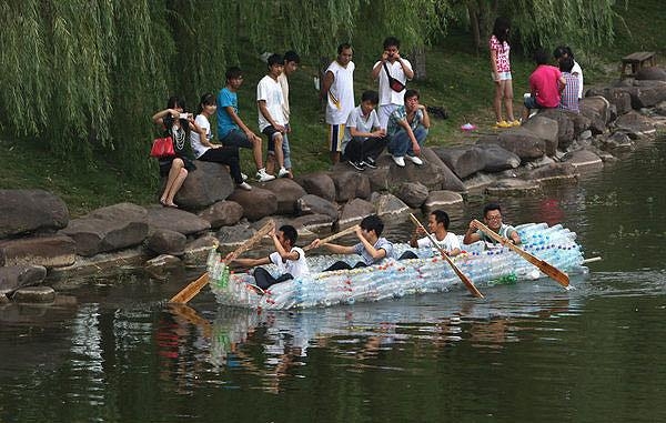 Canoe bouteilles