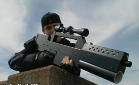 Pistolet laser énorme