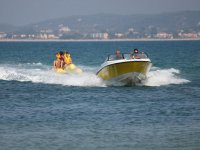 A toute vitesse sur le lac des Bonnets