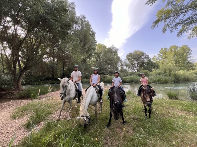 Genießen Sie das Rafting in Spanien 