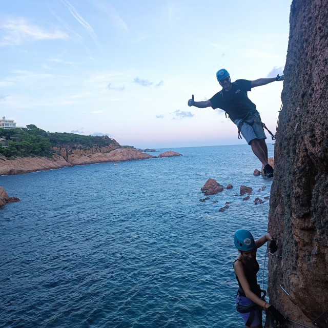 Avis de Sergi concernant Via Ferrata Cala del Molí avec photos 2h 30 min