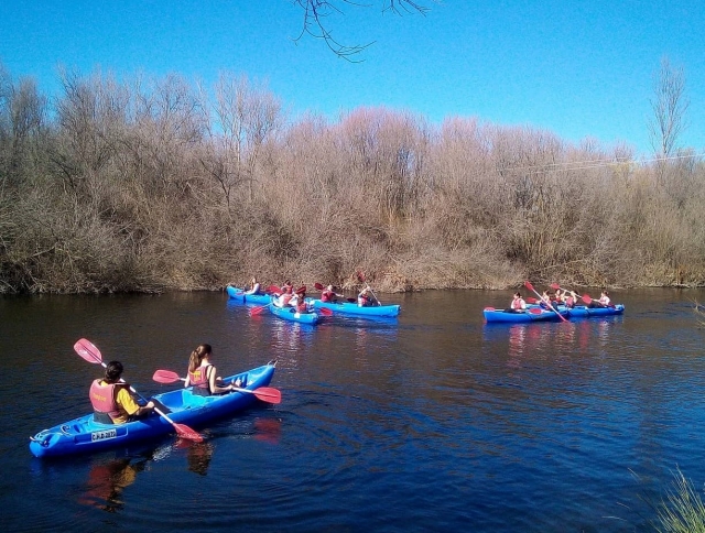 Canoës dans les eaux calmes Tormes ou Duero 2h