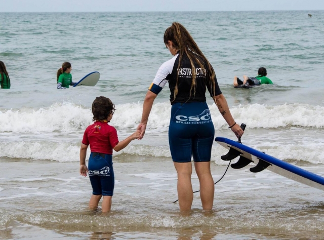 Cours de surf à Cadix 1 heure et 30 minutes
