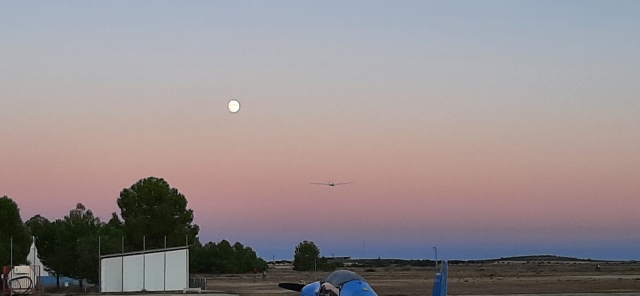  le_voilier_et_la_lune 