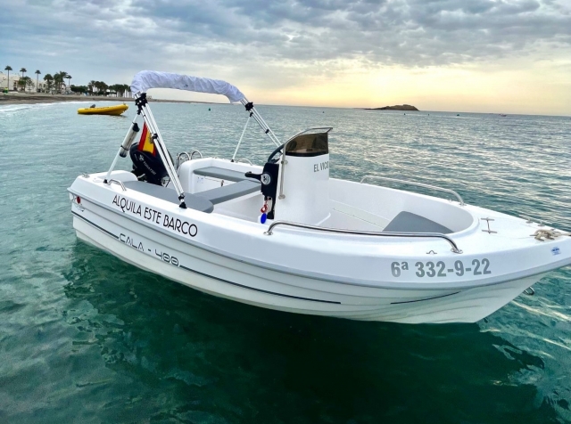Location de bateau sans permis Playa Carboneras 4h