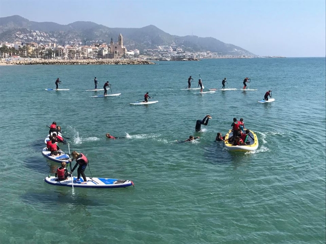 Location de paddle surf à Platja d'Aiguadolç, 1h