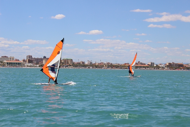 Cours de planche à voile de 2 heures à la Marina Valencia