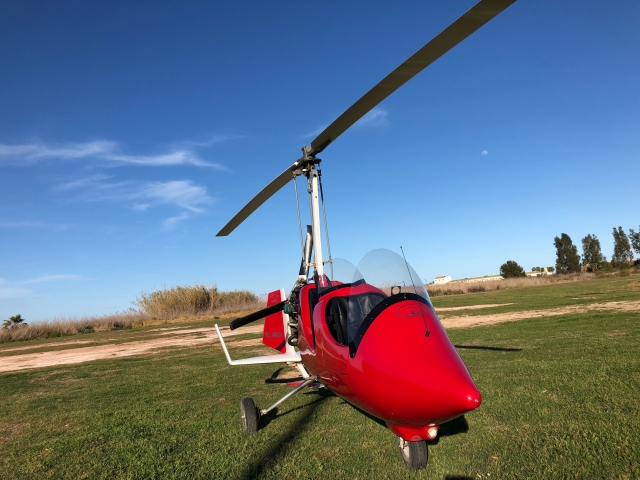 Pilote pour une journée d'autogyre à La Llosa 30 min