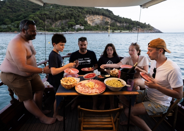 Excursion en bateau sur l'île Palmaria apéritif + dîner 3,5 h