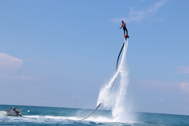 Flyboard dans la baie de Formicoli 20 minutes