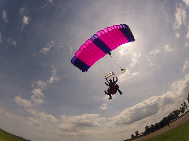 Saut en parachute biplace à Ravenne 4000m