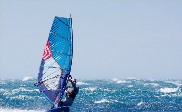 Windsurf de leçon privée dans la ligure Pietra de 1h
