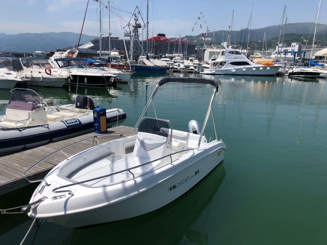 Location de bateau sans permis à Loano 4h