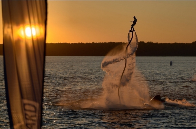 Séance de flyboard sur la Riviera romagnole 30m