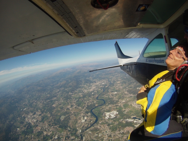 Avis de Melina concernant Saut en parachute tandem + Vidéo externe à Braga