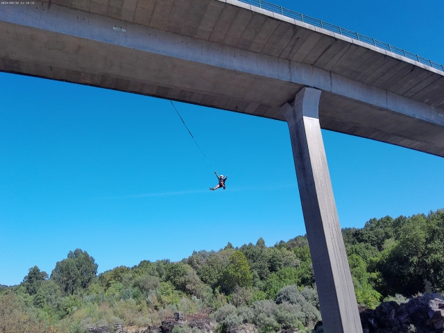 Pont pendulaire de saut à l'élastique Arbo-Melgaço, 30 mètres