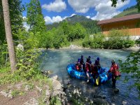 Descente en rafting entre les Alpes du nord pour débutants