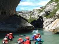  Aquatic hiking session. 