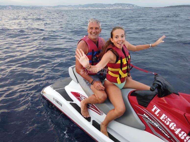 Randonnée en jet ski en famille