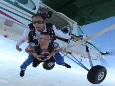 Video de salto en paracaídas + foto hacia los Vosgos - 1h
