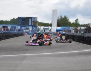 Karts_à_Gravelines.jpg