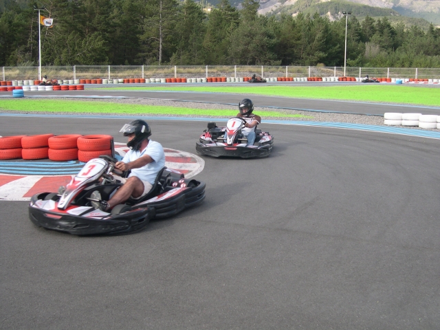  Rennen in Leihkarts 