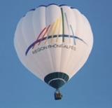  在无垠的蔚蓝中 