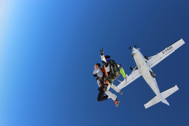 Saut depuis l'avion