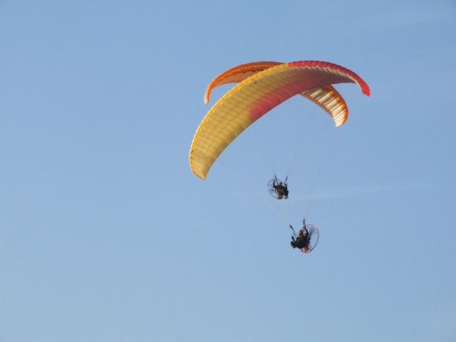  Volo in paramotore di gruppo 
