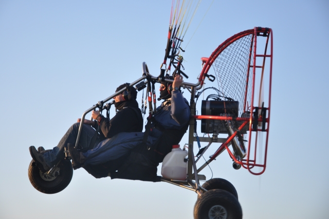  Volo in paramotore in tandem 