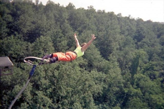  Bunjee Jump 