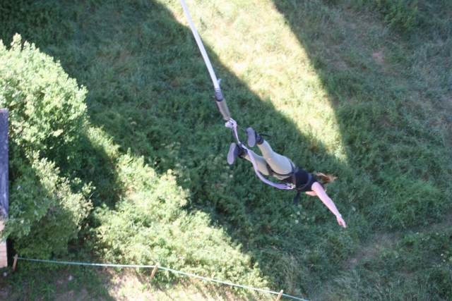  Bungee jumping from the Exermont Viaduct 