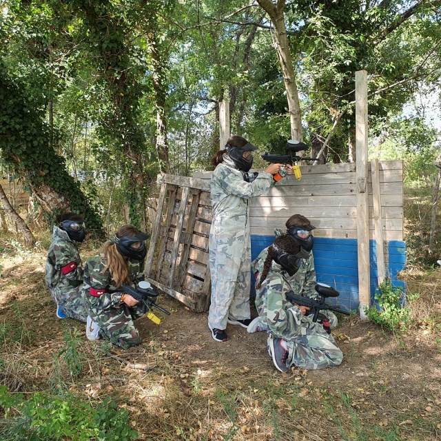  Campo de paintball rumo a Aix-en-Provence 