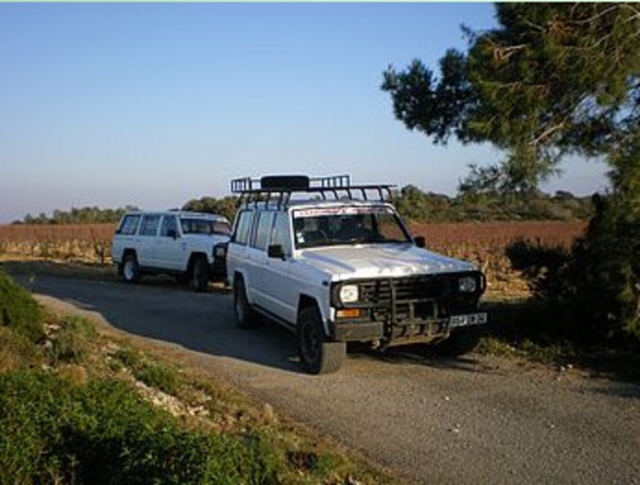  4x4 徒步旅行