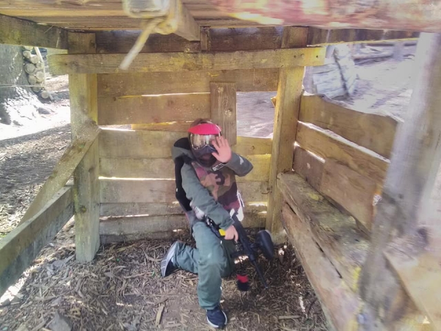  Partita di paintball in corso 