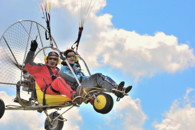  Tandem flight 