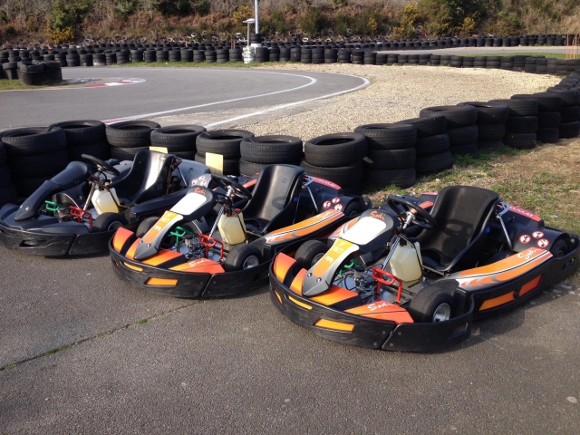  Conduza um kart de qualidade com Bretagne Karting 