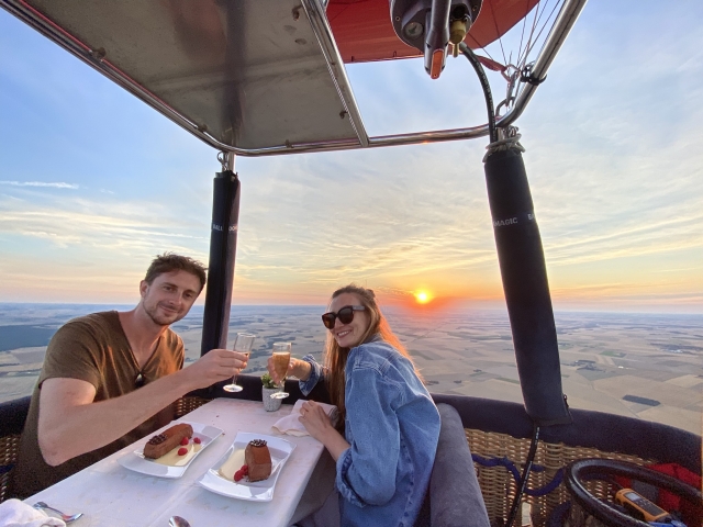  Jantar a bordo do Montgolfière 