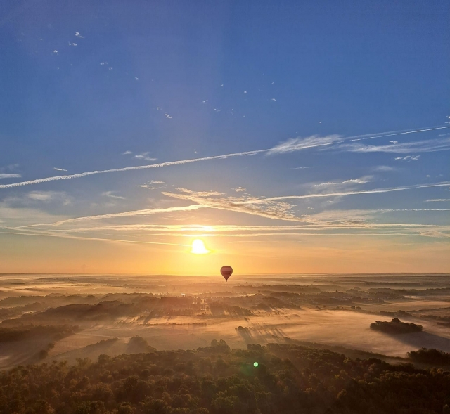  Fahrt mit dem Heißluftballon für ein sensationelles Flugabenteuer 