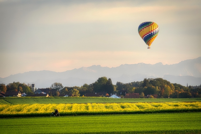  Flight over the Dombes in a hot air balloon 