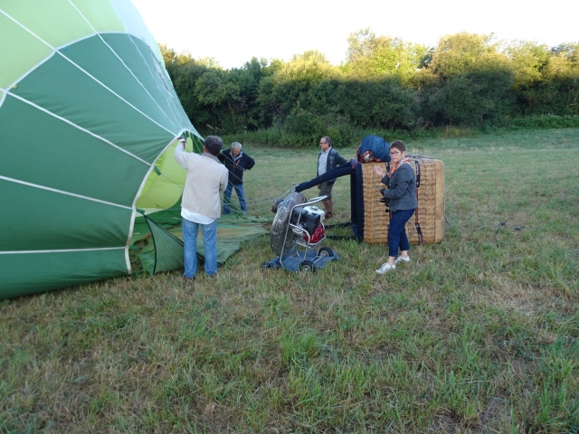  Before departure for the hot air balloon flight 