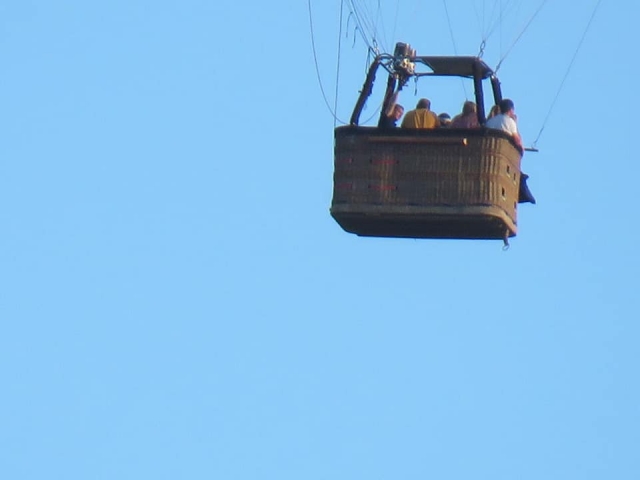  Basket filled with passengers 