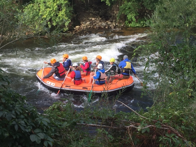  Descida de rafting para toda a família 
