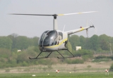 Vuela un Robinson R22 