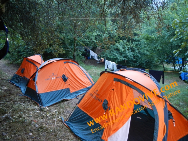  与兰多维夫一起露营独木舟 