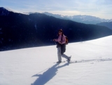  Enjoy the landscape of the Pyrenees while hiking with snowshoes 