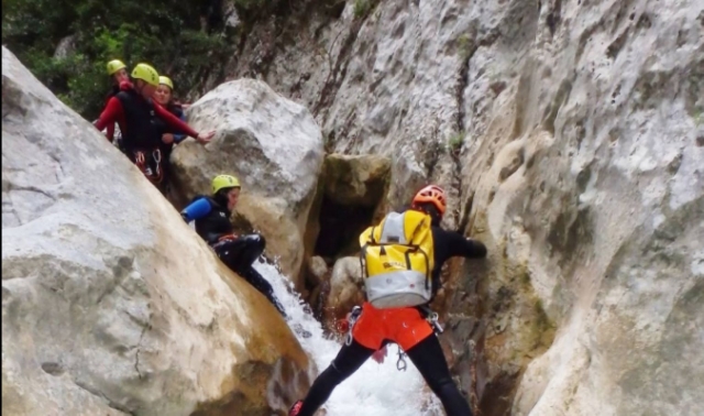  All our canyoning sessions are supervised by a state-certified instructor