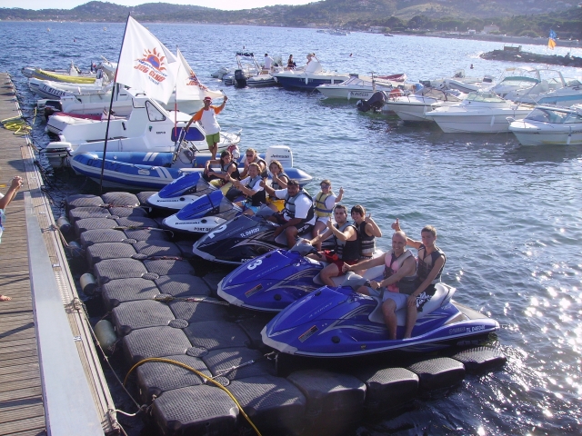  Vai in un'escursione in Jet Ski con Fun Adventure Jet Ski 