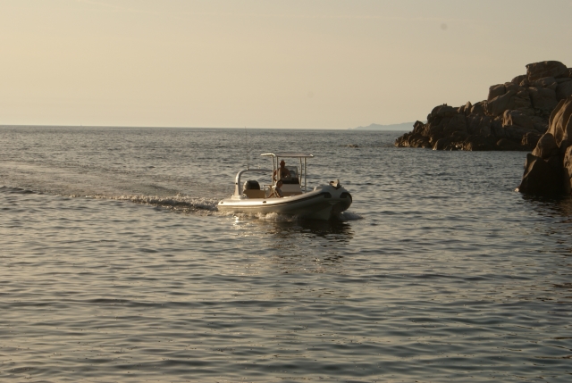  Passeio de barco na Córsega 